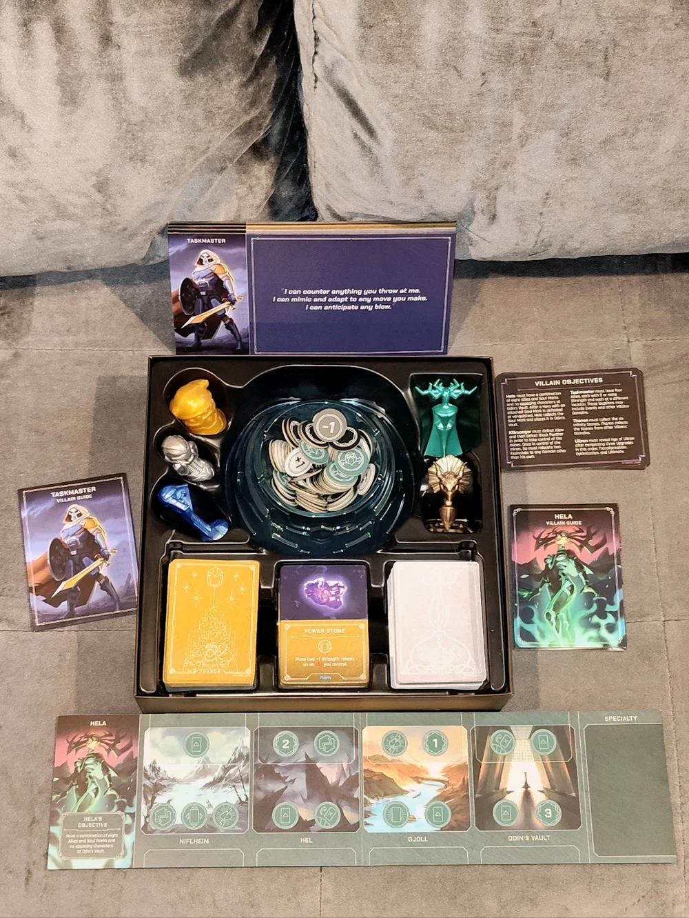 NOB MARVEL VILLAINOUS INFINITE POWER BOARD GAME GOLD BOX ARTWORK COMPLETE GAME